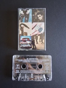 U2 - Achtung Baby - Cassette Tape, 1991 (Canada). VG/READ - Bild 1 von 1