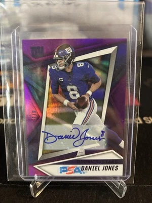 2021 Panini Rookies & Stars Daniel Jones Auto 4/4  #82 - Image 1 of 2
