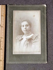 1900er Jahre Frau Portrait Foto Antik Bild Sammlerstück Geschichte - Bild 1 von 2