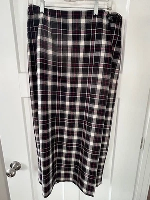 Mezcla de lana a cuadros roja, blanca y negra, forrada, falda corte bota, Charter Club, talla 14 Foto 1 de 4