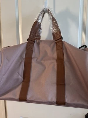 Herschel 粉色行李袋全新带标签红色条纹内饰 43 毫升 — 第 1/4 张图片
