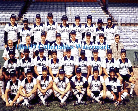 1976 CHICAGO WHITE SOX BASEBALL TEAM 8X10 PHOTO SHORT SHORTS Cover