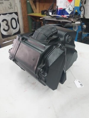 2015-18 Yamaha Yzf R3 Airbox Air Intake Filter Box 1wd-e4411-00-00 OEM Foto 1 de 4