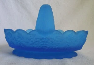 WESTMORELAND GLASS DARK BLUE MIST OVAL OPENED HANDLE BASKET PANEL GRAPES - Picture 1 of 5