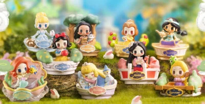 52Toys Disney Princess Free in Leisure Holiday Series Confirmed Blind Box Figure - Image 1 of 4