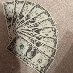 1969-D One Dollar Note $1 Bill Uncirculated Consecutive - - Picture 1 of 2
