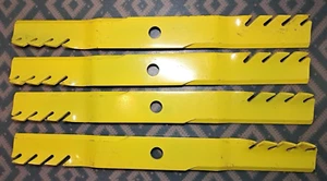 Set 4 lame per rasaerba 25054 lato erba DG giallo USA 21,25" senza marchio foro 3/4" - Foto 1 di 7