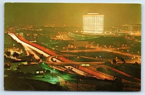 Postal Night View Downtown & Harbor Freeway en Los Ángeles California década de 1970 - Imagen 1 de 2