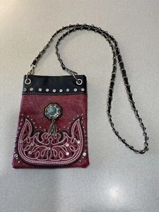 Cartera de cuero roja con tachuelas de moda de vaquero para mujer ~ Bolso bandolera - Imagen 1 de 12
