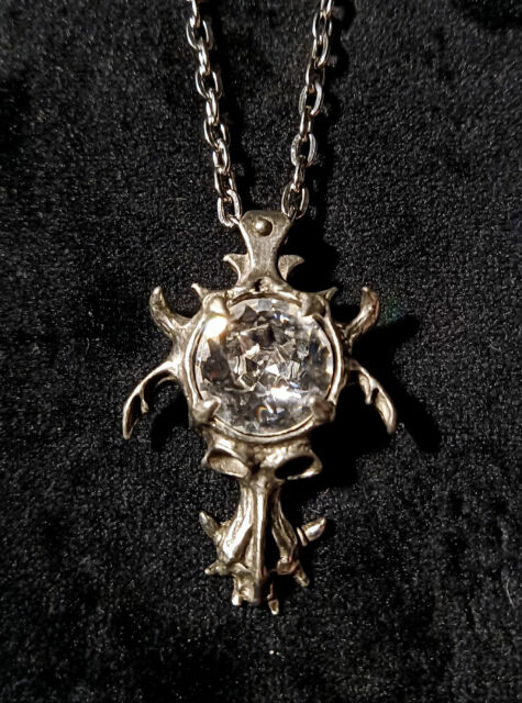 P847 - Gorgons Eye Necklace - Alchemy of England