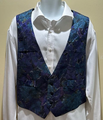 Men’s Formal Vest Sz L - Image 1 of 4