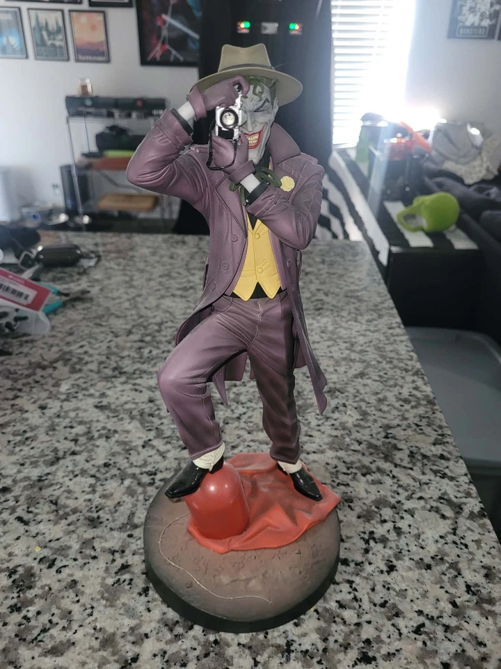 BATMAN: LA BROMA ASESINA 2ª EDICIÓN ESTATUA KOTOBUKIYA JOKER CON CAJA DC CAPUCHA ROJA Foto 1 de 1