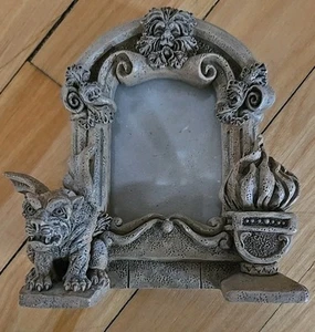 Vintage 90s UDC United Design Gargoyle Faux Stone Goth Picture Frame-ology - Picture 1 of 8