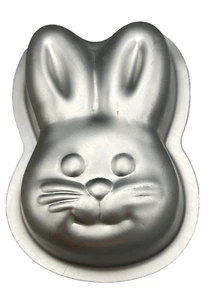 Wilton Mini Bunny Pan Pascua Conejo Caramelo Pastel Pan 5” X 3.5” Cupcake Molde Único - Imagen 1 de 4