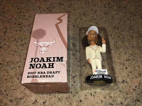 Joakim Noah Chicago Bulls 2007 NBA Draft Day SGA Bobblehead *NEW IN DAMAGED BOX* Cover