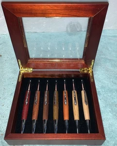 7 Presidential Signature Stifte in Display Box mit Siegel des Präsidenten der USA. - Bild 1 von 12
