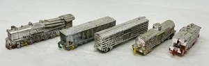 Juego de tren de 5 piezas de plástico plateado Banner incluye motor, tolva, ganado, tanque, caboose - Imagen 1 de 6