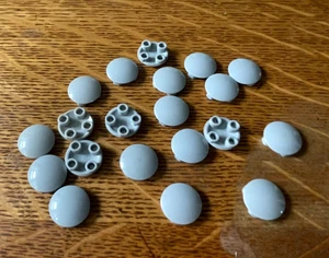 LEGO ROUND PLATE 2x2 LIGHT GRAY Rounded Bottom Boat Stud (20 pieces) #2654 - Picture 1 of 2
