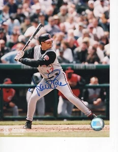 CINCINNATI REDS AARON BOONE SIGNED BATTING 8X10 - Picture 1 of 1
