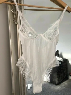 *** BNWT BLACK OR WHITE LACE BOUDOIR BODYSUIT LINGERIE RRP £17.00 - S,M & L *** - Image 1 of 2