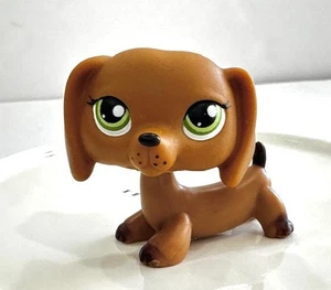 Littlest Pet Shop #139 Brown Dachshund Dog Green Eyes Authentic LPS 2005 - Picture 1 of 20