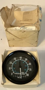 NOS Isspro ISP 601897 Speedometer MPH & Kilometer Per Hour, 80MPH W/ Harness - Picture 1 of 8