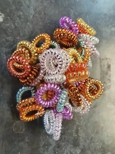 5x Metallic Farben dehnbare Haarspulen Bänder, Haar Haarbommeln UK Verkäufer - Bild 1 von 3