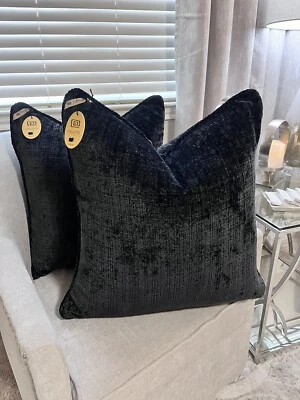 2-NWT CALLISTO HOME DECORATIVE TEXTURED THROW PILLOWS - Image 1 of 4
