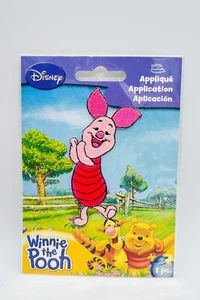 Disney Winnie the Pooh Piglet Sew On Applique Embroidered Patch New 2010 - Picture 1 of 3