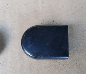 NISSAN NOTE MK1 E11 SCHEIBENWISCHERARMMUTTER ABDECKKAPPE VORNE ORIGINAL EINBAU - Bild 1 von 2