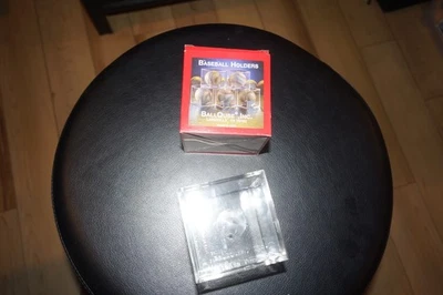 Квадратный держатель Pro-Mold Baseball Cube IV с защитой от ультрафиолета витрина для мячей сделано в США - Изображение 1 из 3