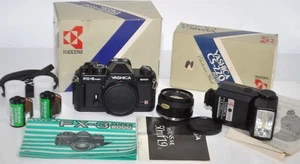 Yashica FX-3 Super 2000 SLR Camera Black w/ 50mm f/1.9 CS220 Flash MINT in Box - Picture 1 of 7