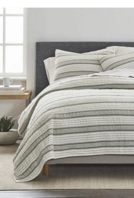 全新 Goodness & Grace 挑选针白色/绿色条纹大号被子和枕套 3 件套 — 第 1/4 张图片