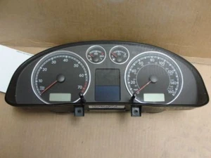 02 03 VW VOLKSWAGON PASSAT SPEEDO SPEEDOMETER CLUSTER 3B0920927B - Foto 1 di 7