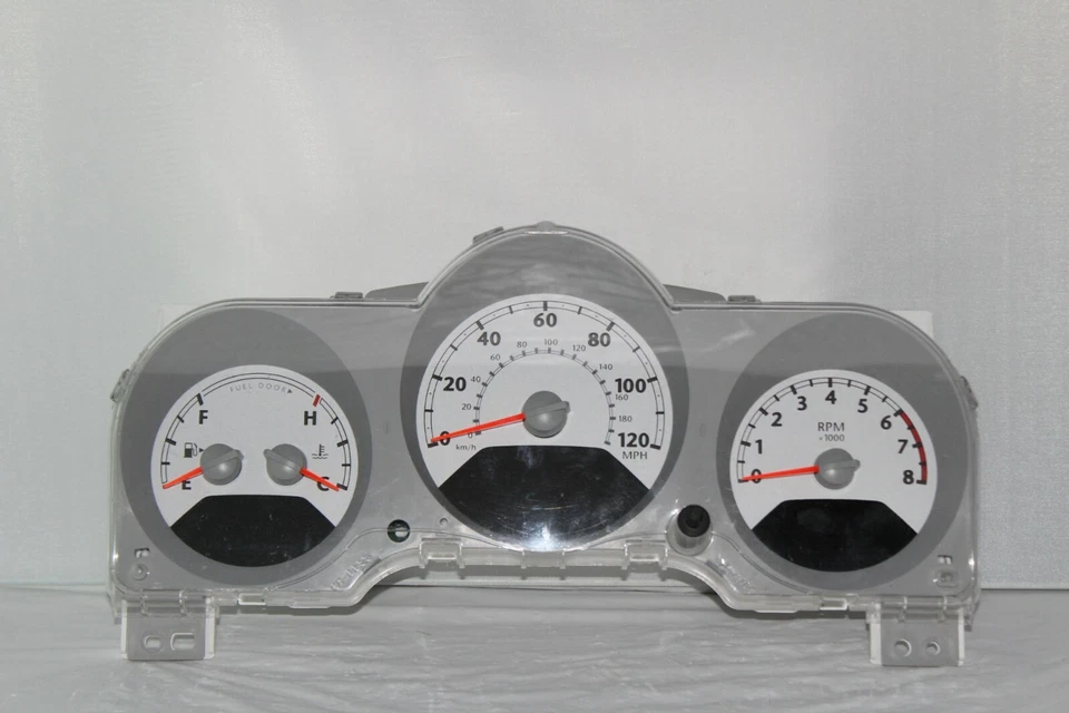 Cuadro de instrumentos velocímetro medidores 06 07 08 Chrysler PT Cruiser 30.341 millas Foto 1 de 4