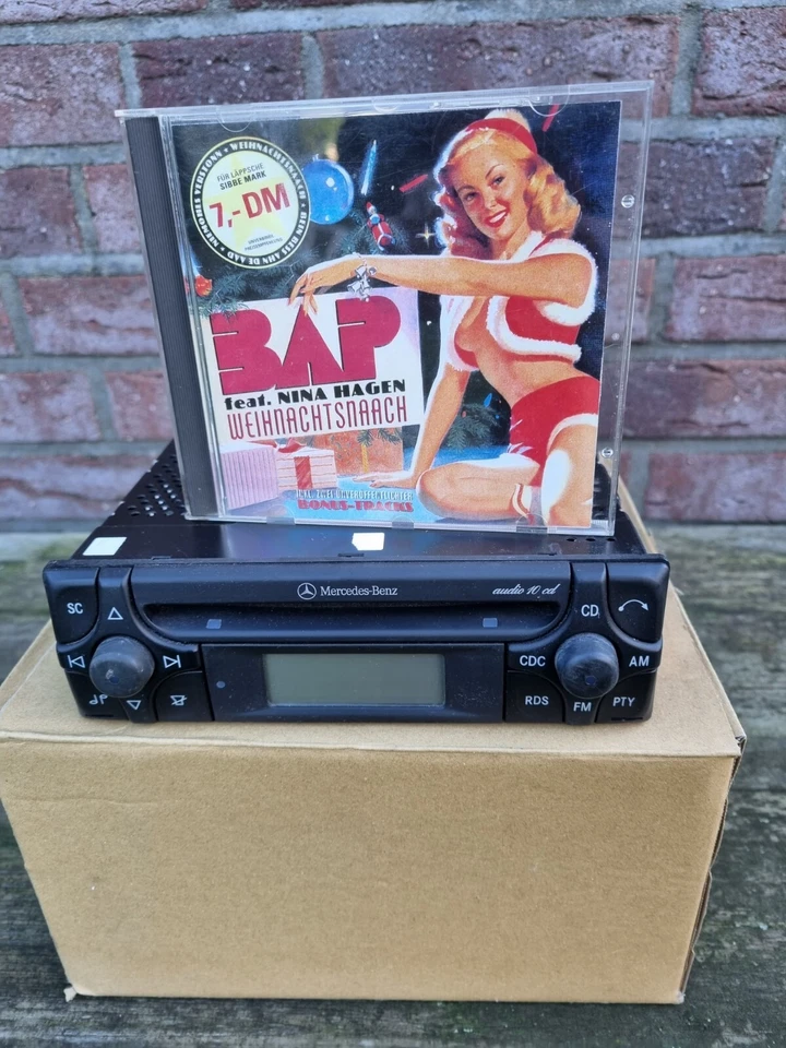 Mercedes-Benz audio 10 cd MF2910 10 CD  Becker Auto-radio A1708200386 +KEY CODE  - Bild 1 von 4