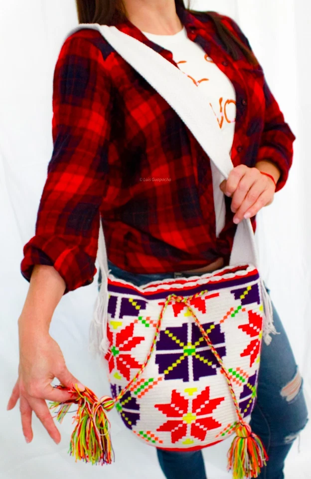 Shoulder Bag Authentic Colombian Wayuu White with Colorful Hand-Made Patterns - Image 1 of 4