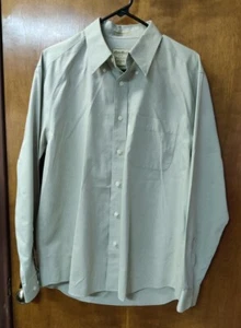 Eddie Bauer Men's Dress Shirt Light Green  Wrinkle Resistant Cotton Size M - Picture 1 of 6