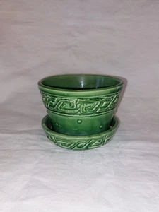 Vtg McCoy USA Green Greek Key Design Planter Flower Pot 3.25" x 5" w/Saucer - Bild 1 von 6