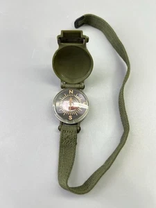 ORIGINAL KOREAN VIETNAM WAR US ARMY MODEL M1949 WRIST COMPASS-DATEDS 1952 - Picture 1 of 11