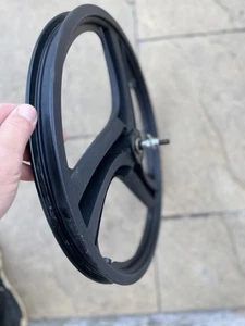 20in Mag Old School Front Wheel Plastic 10mm axel - Picture 1 of 4