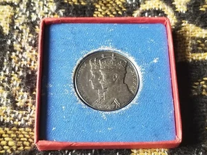 King George V 1910-1935 Silver Jubilee Silver Medallion - with Box - Picture 1 of 5