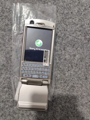 Unlocked P990 Sony Ericsson P990i  3G WIFI 2MP MP3 Radio English Mobile Phone - Image 1 of 4