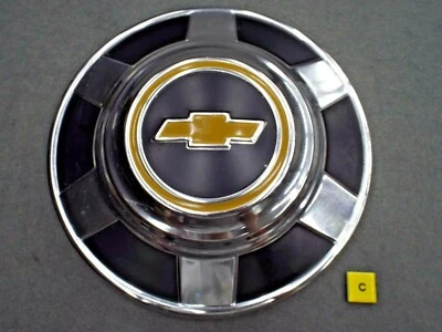 Tapacubos 1973-1979 1980-1987 Chevrolet C20/C30/C2500/C3500 3/4-1 tonelada Suburban C Foto 1 de 4