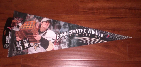 2009 PENGUINS STANLEY CUP CHAMPIONS EVENGI MALKIN MVP PENNANT Cover