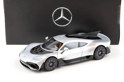 1:18 NZG Mercedes AMG ONE (C298) Hightech Argento 2022 Versione Dealer - Immagine 1 di 4