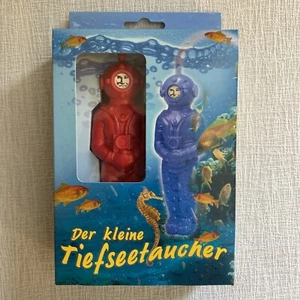 El pequeño buceador de aguas profundas en rojo tamaño: aprox. 14 cm de plástico juguete RDA - Imagen 1 de 2