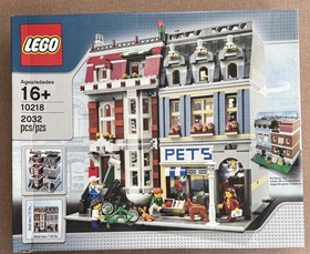 Retired Lego Pet Shop 10218 Creator Expert Modular Buildings series
