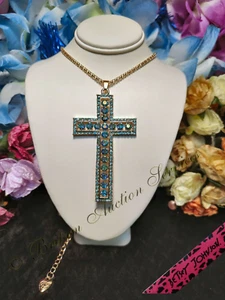 BETSEY JOHNSON SPARKLING LIGHT BLUE STONE CROSS RELIGIOUS PENDANT, NEW - Picture 1 of 1