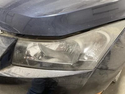 Used Left Headlight Assembly fits: 2014 Chevrolet Cruze Left Grade A - Imagem 1 de 4